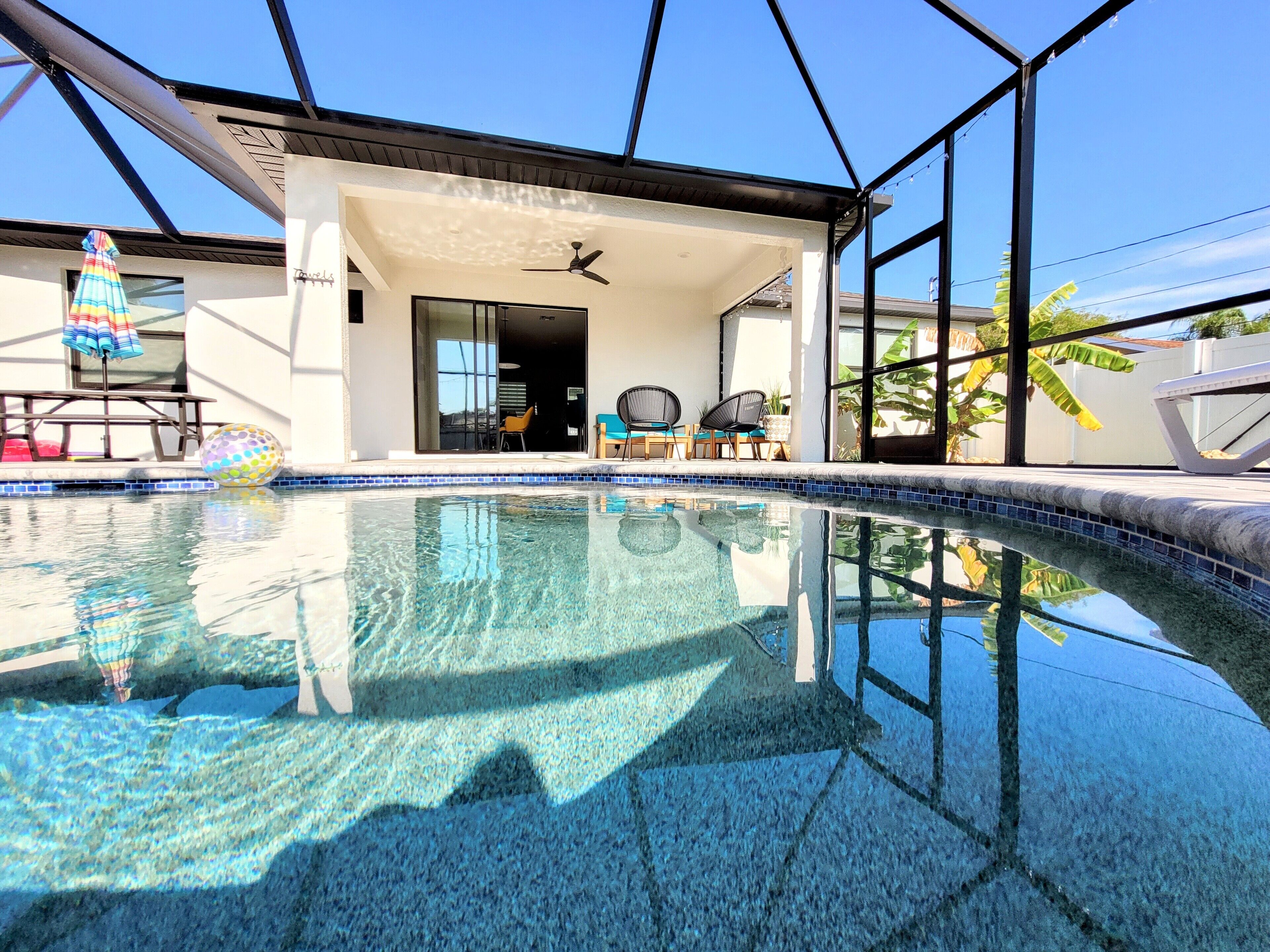 حمّام سباحة مُدفَّأ