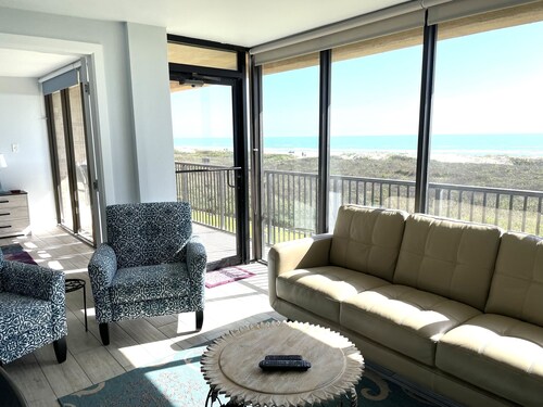 Beachfront Condo...Special Memories Are Made Here