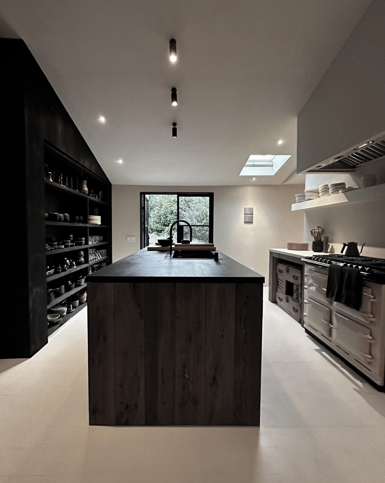 Interior Designer’s Farm House In The Historic Springs