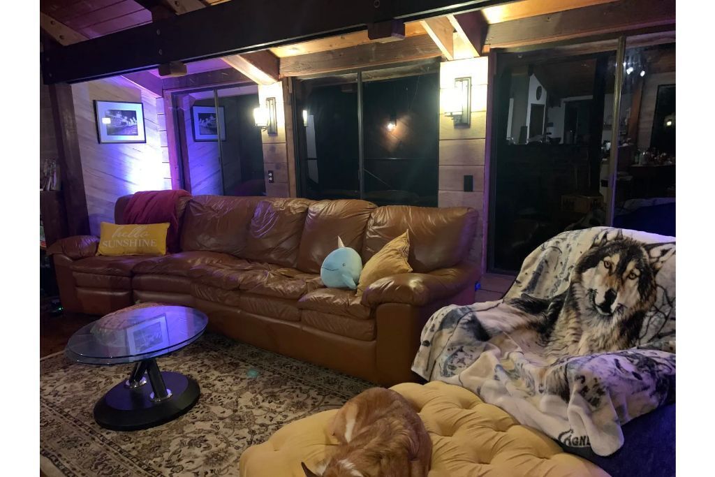 Beautiful house with private hot tub in Mendocino redwood forest.