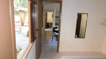 1 Schlafzimmer, kostenloses WLAN, BettwÀsche