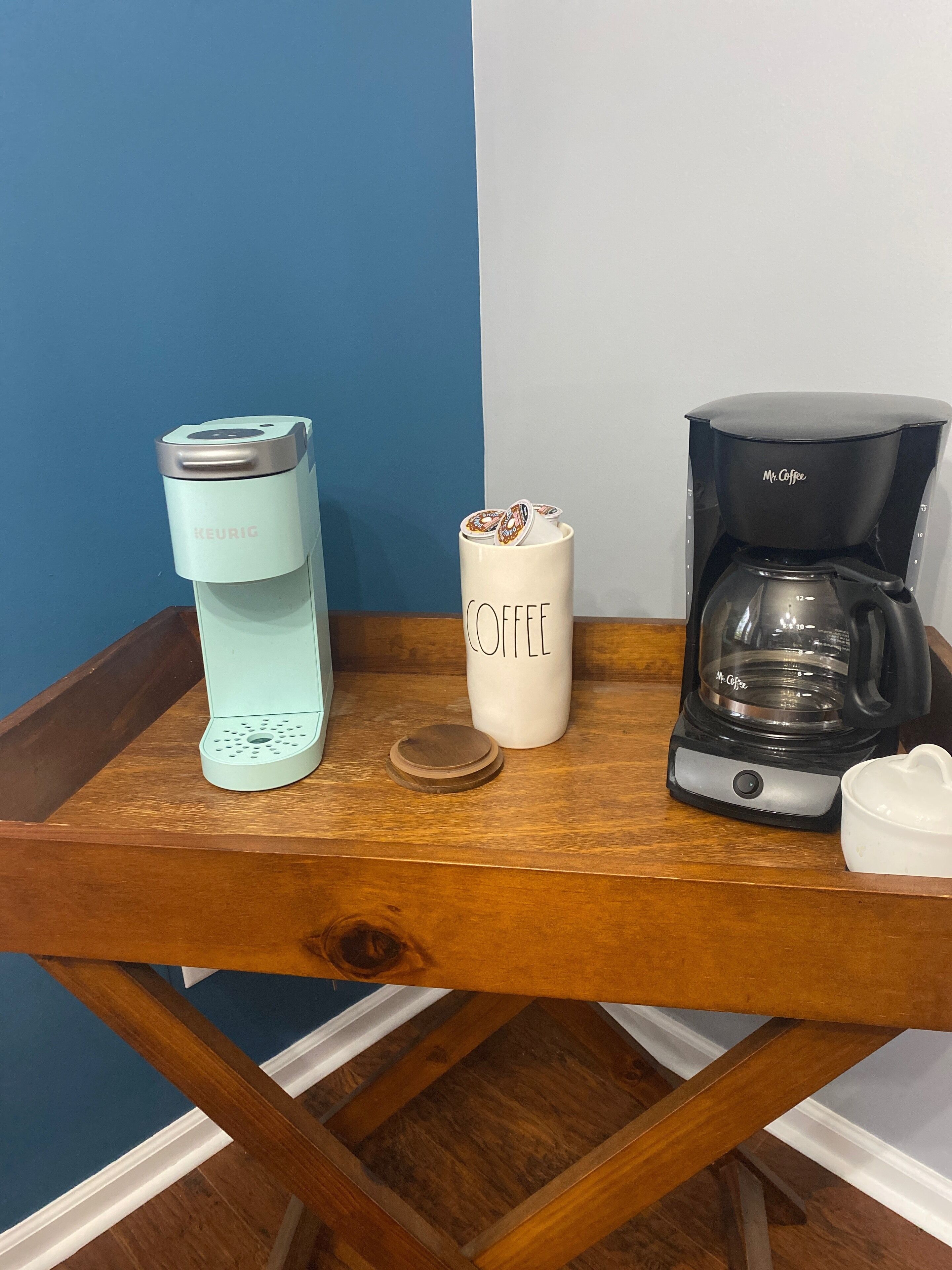 Lakefront home with gorgeous views of Lake Barkley