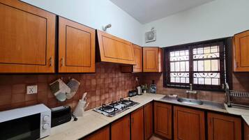 Fridge, microwave, stovetop, electric kettle