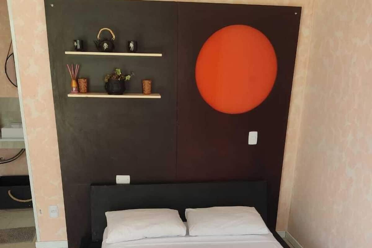 Deluxe Double Room | 1 bedroom, minibar, in-room safe, desk