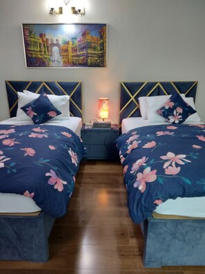 1 Schlafzimmer, Bügeleisen/Bügelbrett, Reisekinderbett, kostenloses WLAN