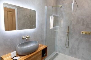 Doppelzimmer, mit Bad, Gartenblick (King) | Badezimmer