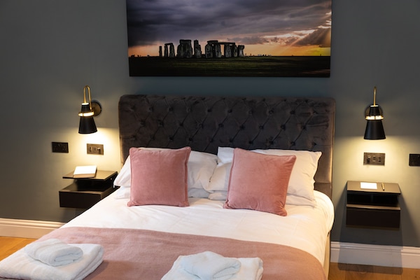 Quarto casal superior, suíte, vista para o jardim