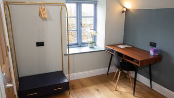 Double Room, Ensuite, Garden View (King) | Room amenity