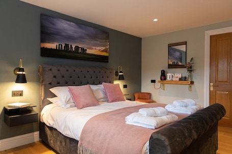 Superior Double Room, Ensuite, Garden View. The Nog Inn