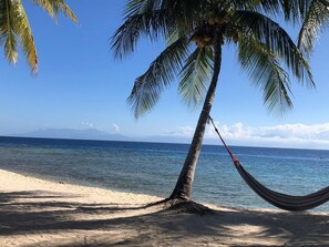 Beach nearby, sun-loungers, beach towels