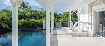 JADE Villa créole de charme haut de gamme proche plage-Piscine privée & vue mer
