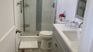 Bathtub