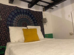 1 makuuhuone, silitysrauta/-lauta, Wi-Fi, vuodevaatteet