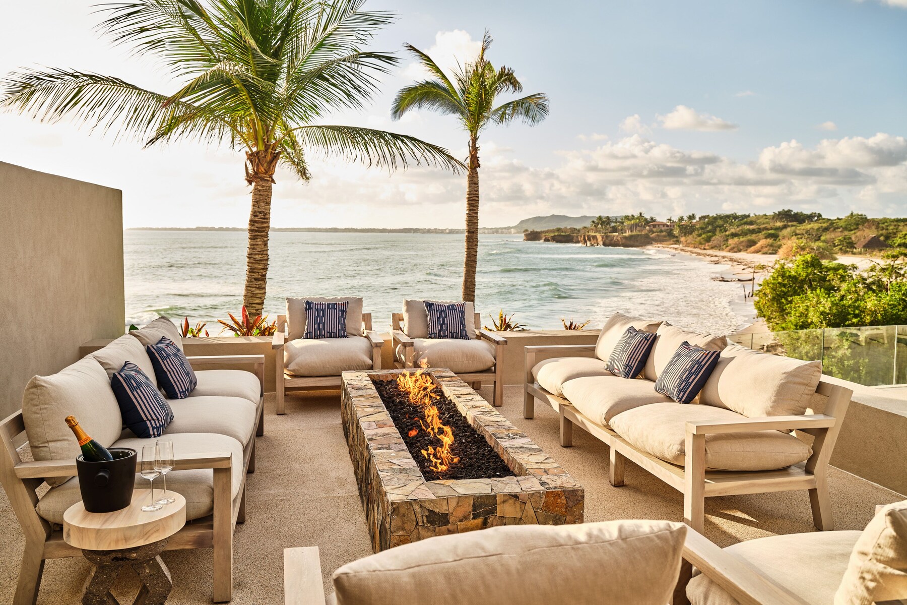 Villa, Oceanfront (Pacifico: Seven Bedroom, with Pool) | Terrace/patio