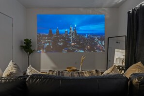 TV, Netflix, streaming services
