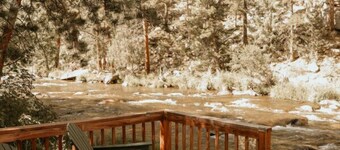 Bears Paw Duplex Cabin (#12) at The Woolly Bugger Inn