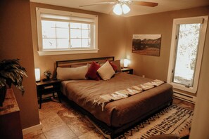 2 bedrooms, iron/ironing board, WiFi, bed sheets - Bears Paw Duplex Cabin (#12) at The Woolly Bugger Inn (Estes Park)