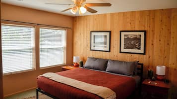 2 soverom, strykejern/-brett, internettilgang og sengetøy