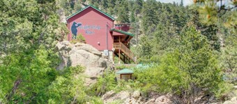 Couloir Duplex Cabin at The Woolly Bugger Inn (#16)