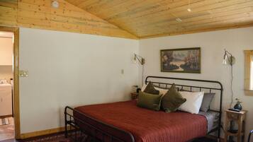 1 slaapkamer, een strijkplank/strijkijzer, internet, beddengoed