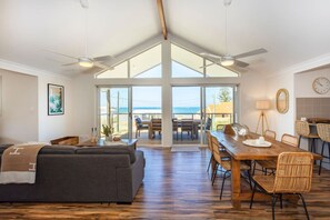 Dining - Chic coastal holiday home (Ledge Point)