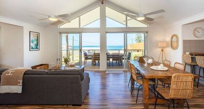 Chic coastal holiday home