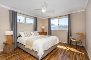 4 bedrooms, free WiFi