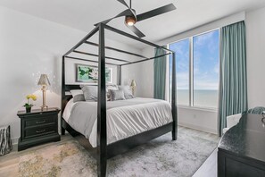 3 chambres, bureau, fer et planche à repasser, accès au Wi-Fi (inclus)