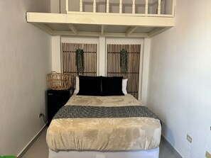 1 slaapkamer, een strijkplank/strijkijzer, wifi, beddengoed