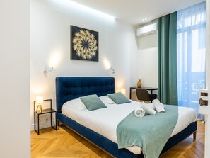 3 chambres, fer et planche à repasser, Wi-Fi, draps fournis