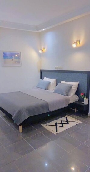 1 chambre, Wi-Fi gratuit, draps fournis