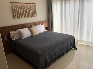 Presidential Quadruple Room, 3 Bedrooms, City View, Poolside | Memory-foam beds, individually decorated, desk, free WiFi - Casa Luz Downtown Apartments Tulum (Tulum)