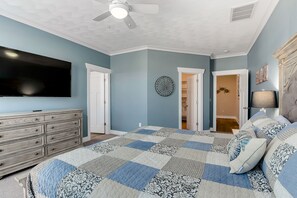 4 Schlafzimmer, Bügeleisen/Bügelbrett, kostenloses WLAN, Bettwäsche