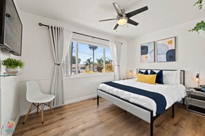 4 bedrooms, desk, iron/ironing board, travel crib