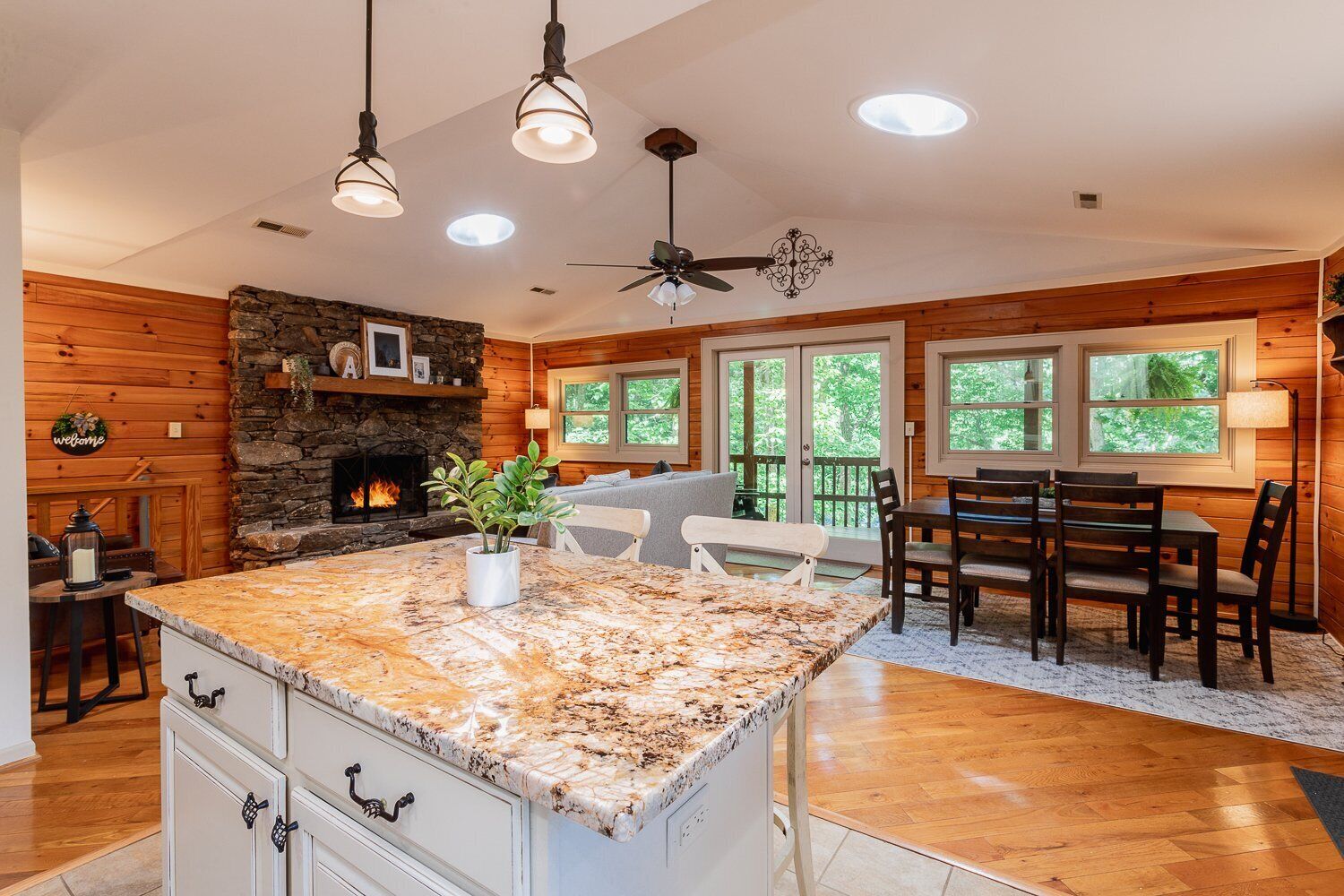 تناول الطعام