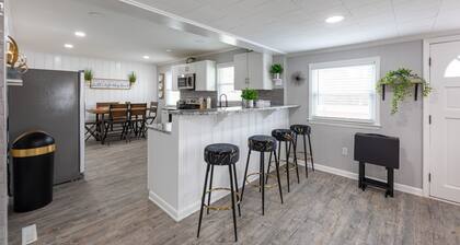 WITHIN MINUTES TO COASTAL CREDIT UNION MUSIC PK & WALNUT CREEK SOFTBALL COMPLEX