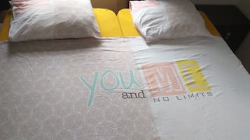 3 bedrooms, desk, iron/ironing board, free WiFi