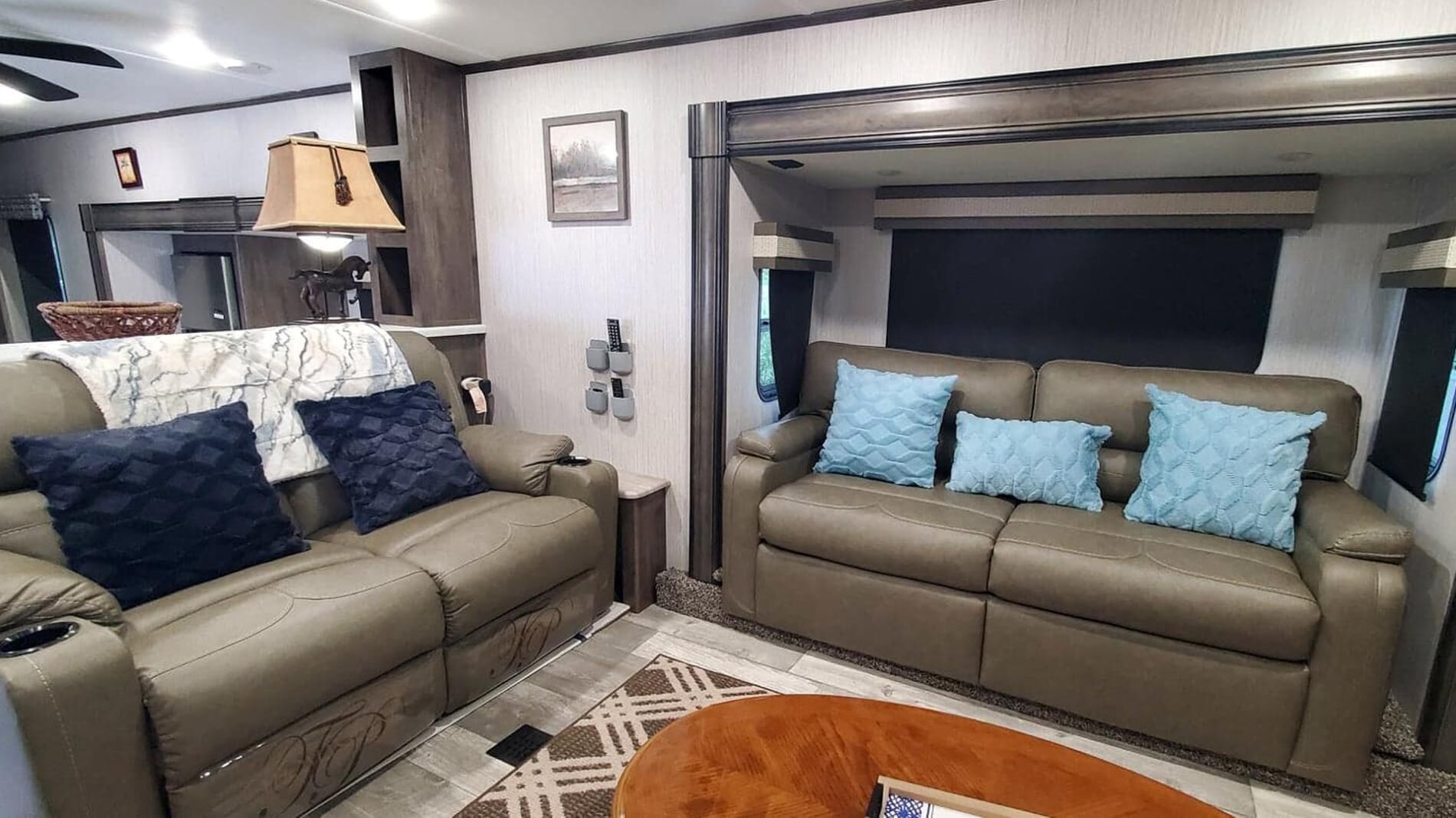 HAPPY GLAMPERS RV! Turn-Key Glamping Package! 236