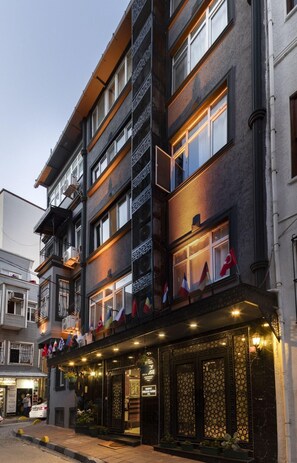 View from property - Grey House Hotel (Istanbul)