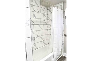 Ducha y bañera combinadas