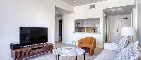 Fernseher, Stereoanlage