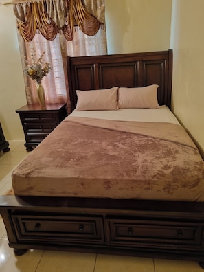 2 chambres, fer et planche Ă repasser, Wi-Fi, draps fournis