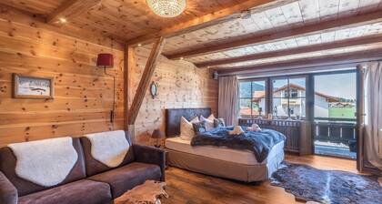 Chalet "Alpenauszeit in Zirbenholz" mit Bergblick in Inzell bei Ruhpolding