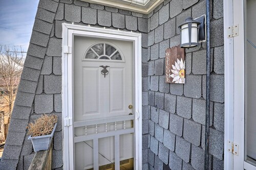 Quaint Akron Studio - Near Parks & Hunting!