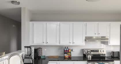 Convenient| Business and Family Friendly Home