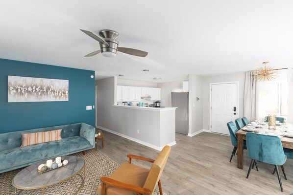 TV connectée, baby-foot, espaces bureaux