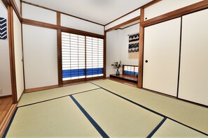 3 habitaciones, wifi gratis y ropa de cama 