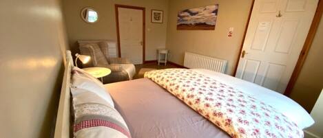 5 chambres, fer et planche Ă repasser, Wi-Fi gratuit, draps fournis