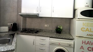 Unclassified image, 4 of 18, button - Nice apartment with large terrace and sea views (l'Escala)