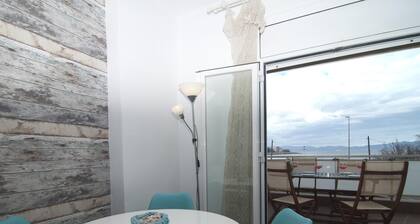 Nice apartment with large terrace and sea views